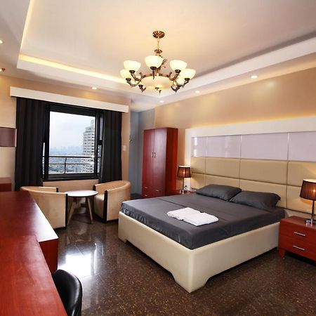 Malate Bayview Mansion City View Манила Экстерьер фото