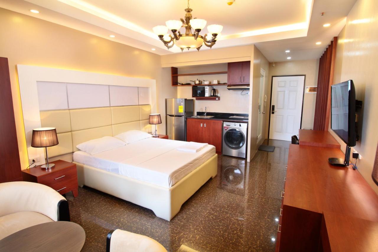 Malate Bayview Mansion City View Манила Экстерьер фото