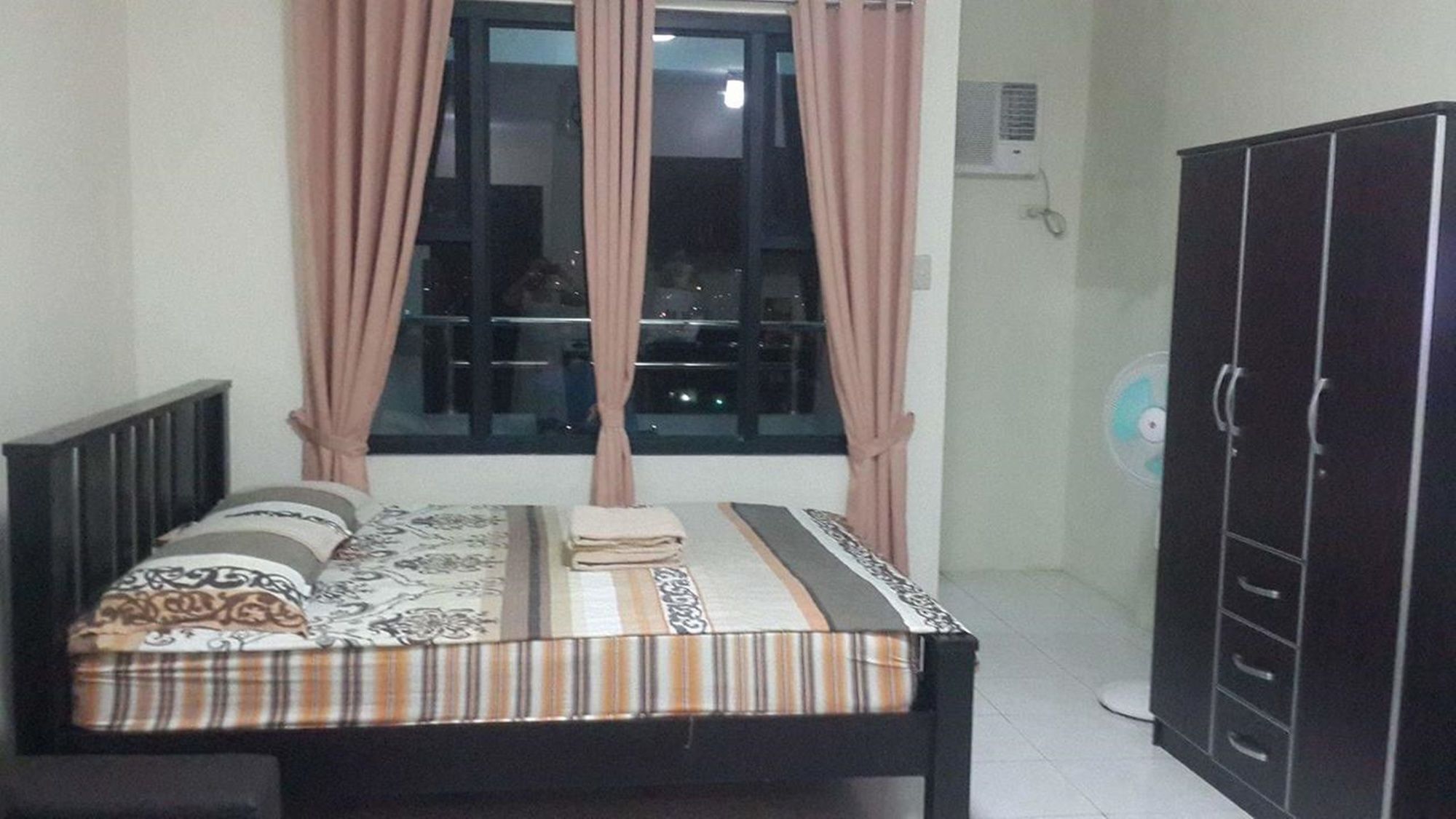 Malate Bayview Mansion City View Манила Экстерьер фото