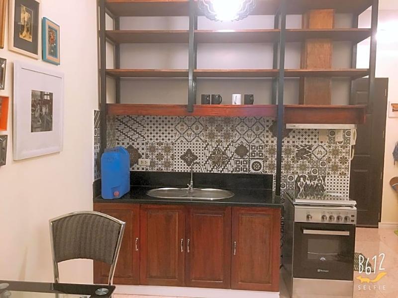 Malate Bayview Mansion City View Манила Экстерьер фото