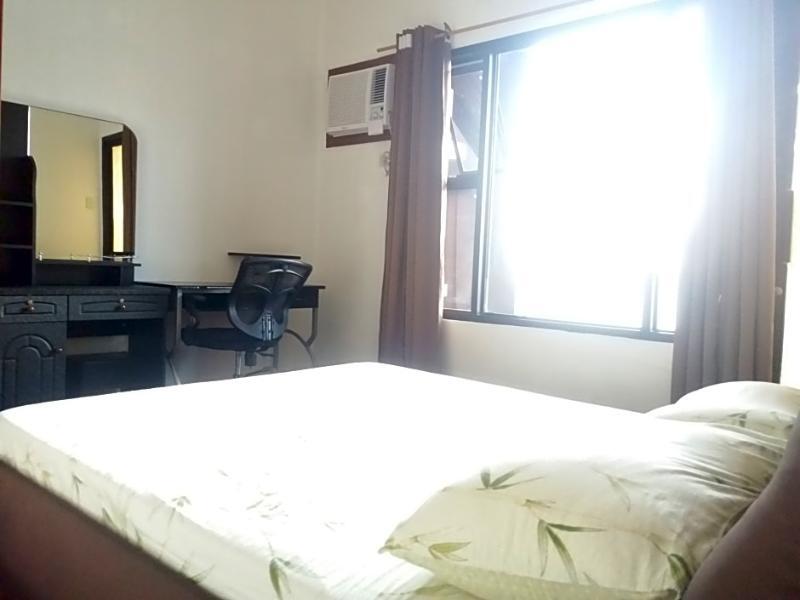 Malate Bayview Mansion City View Манила Экстерьер фото